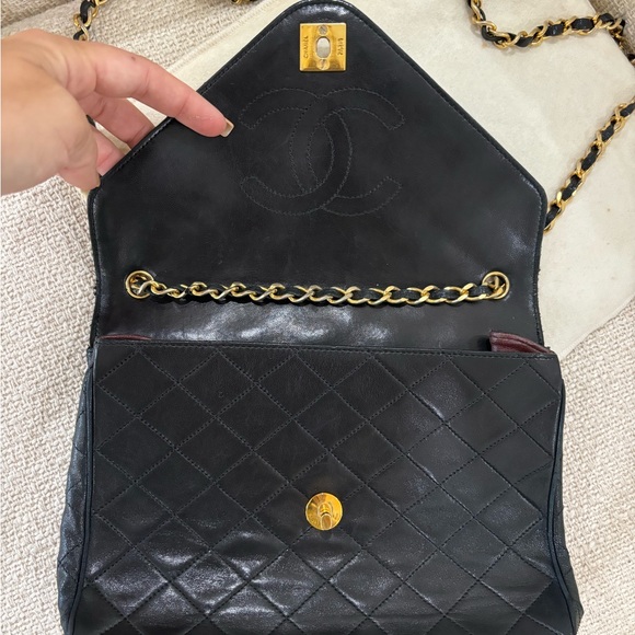 Authentic CHANEL black lambskin wild stitch vintage Diane bag - Picture 13 of 16